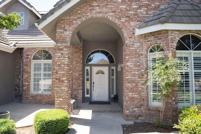 4976 W Birch Avenue, Fresno, CA 93722