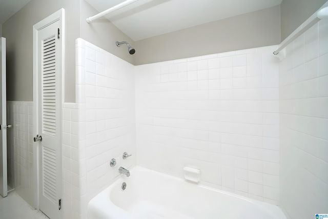 1213 OAKWOOD STREET, Birmingham, AL 35215