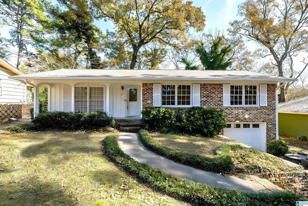 1213 OAKWOOD STREET, Birmingham, AL 35215