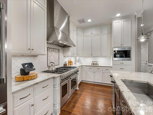 5030 Waldron Meadow Drive, Charlotte, NC 28226
