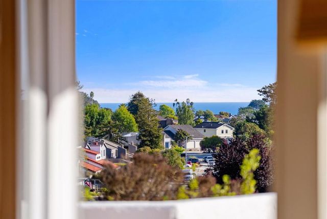 1931 Dolphin Drive, Aptos, CA 95003