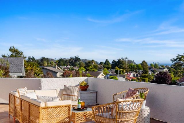 1931 Dolphin Drive, Aptos, CA 95003
