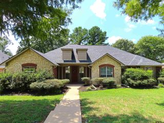 3975 Chapel Woods, Tyler, TX 75707