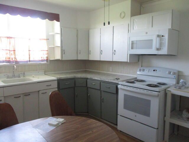 17750 N RTE. Z, Centralia, MO 65240