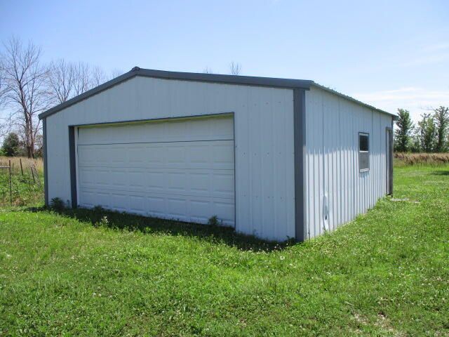 17750 N RTE. Z, Centralia, MO 65240