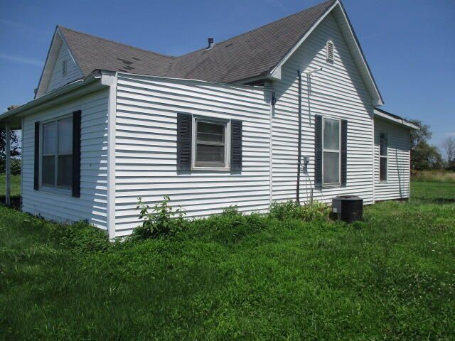 17750 N RTE. Z, Centralia, MO 65240