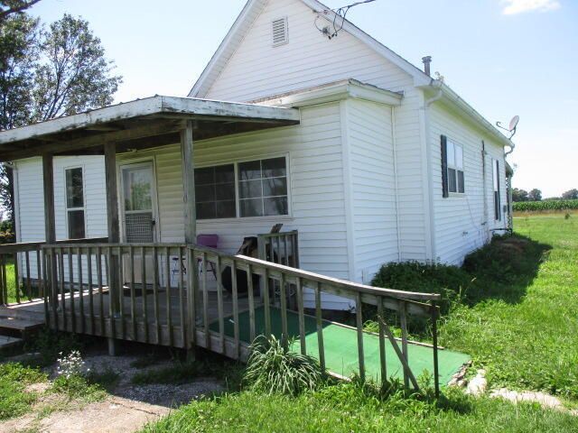 17750 N RTE. Z, Centralia, MO 65240