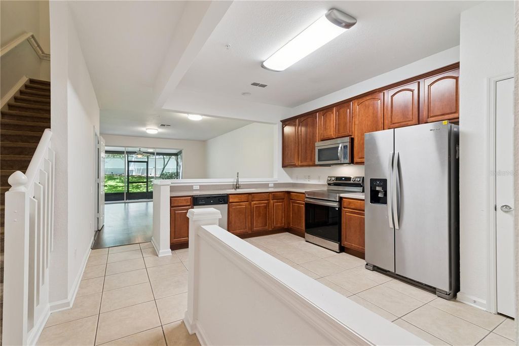 Image 21 of property listing at 6887 SPERONE STREET, Orlando, FL 32819
