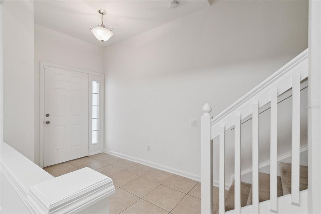 Image 5 of property listing at 6887 SPERONE STREET, Orlando, FL 32819