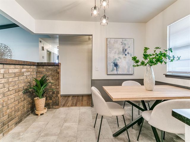 1203 Ridgeway Drive, Yukon, OK 73099