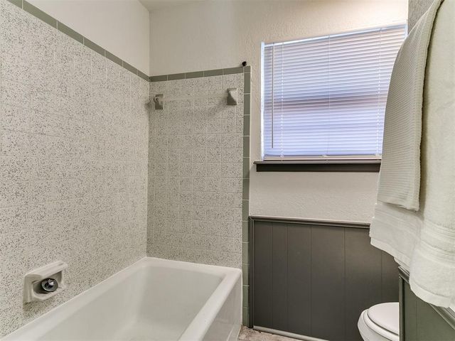 1203 Ridgeway Drive, Yukon, OK 73099