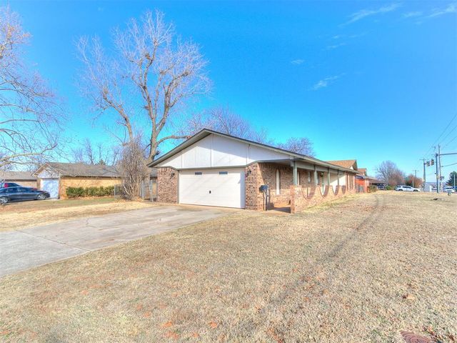 1203 Ridgeway Drive, Yukon, OK 73099