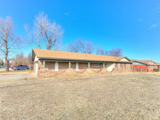 1203 Ridgeway Drive, Yukon, OK 73099