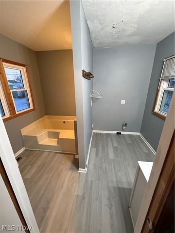 2518 11th Street NW, Canton, OH 44708