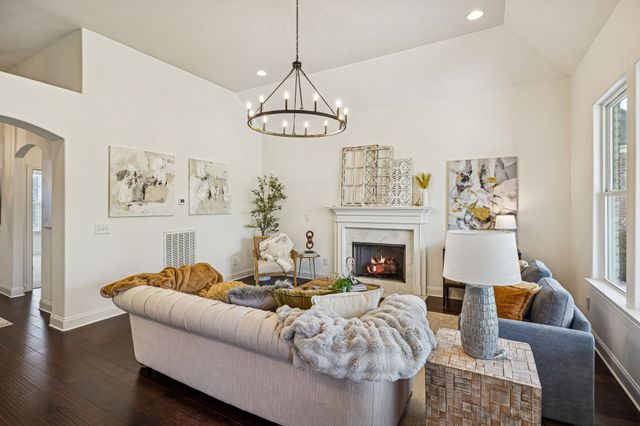 2645 Paddock Park Dr, Thompsons Station, TN 37179