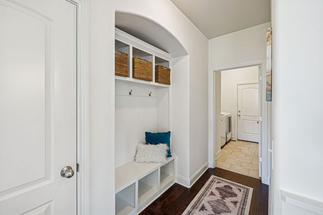 2645 Paddock Park Dr, Thompsons Station, TN 37179