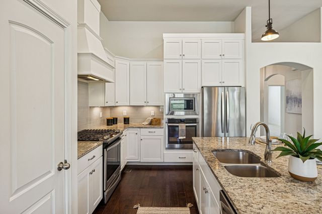 2645 Paddock Park Dr, Thompsons Station, TN 37179