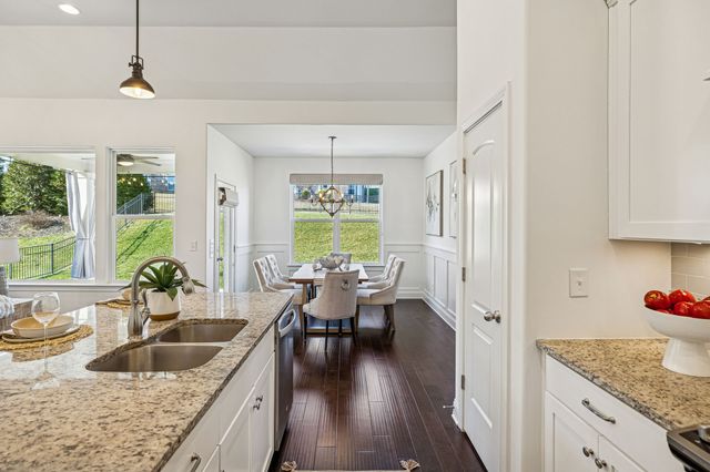 2645 Paddock Park Dr, Thompsons Station, TN 37179