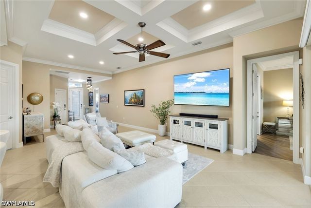 9104 Graphite CIR, Naples, FL 34120