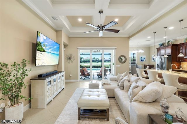 9104 Graphite CIR, Naples, FL 34120