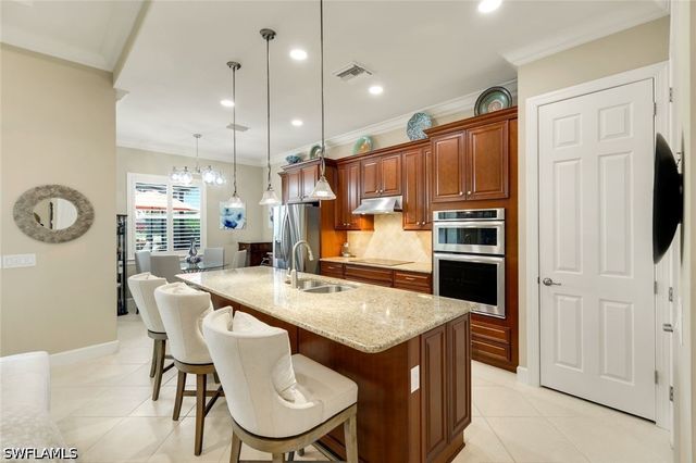 9104 Graphite CIR, Naples, FL 34120