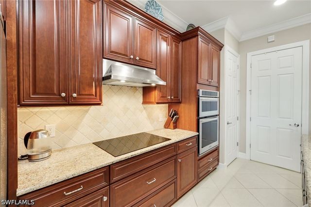 9104 Graphite CIR, Naples, FL 34120