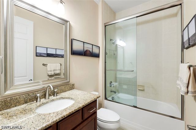 9104 Graphite CIR, Naples, FL 34120
