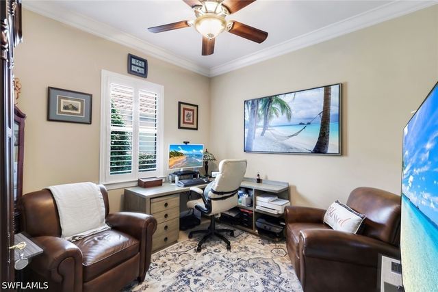 9104 Graphite CIR, Naples, FL 34120