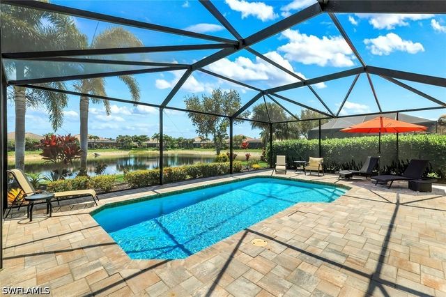 9104 Graphite CIR, Naples, FL 34120