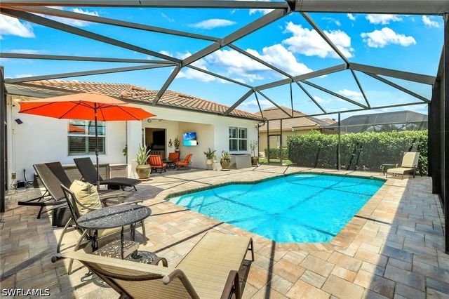 9104 Graphite CIR, Naples, FL 34120