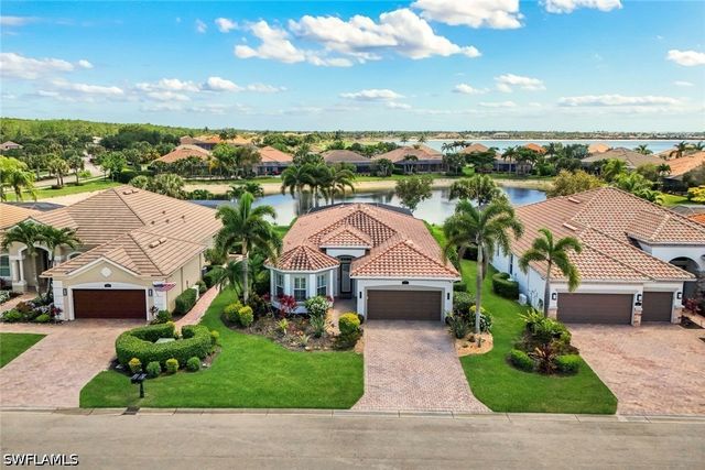 9104 Graphite CIR, Naples, FL 34120