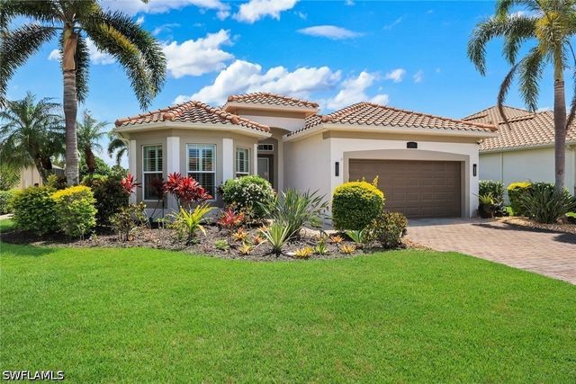 9104 Graphite CIR, Naples, FL 34120