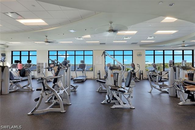 9104 Graphite CIR, Naples, FL 34120