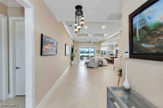 9104 Graphite CIR, Naples, FL 34120