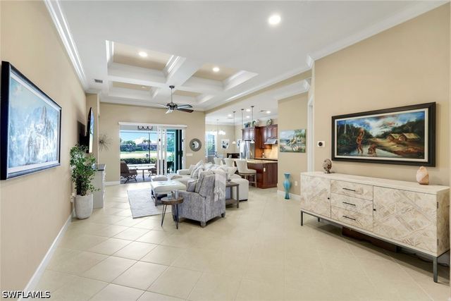 9104 Graphite CIR, Naples, FL 34120
