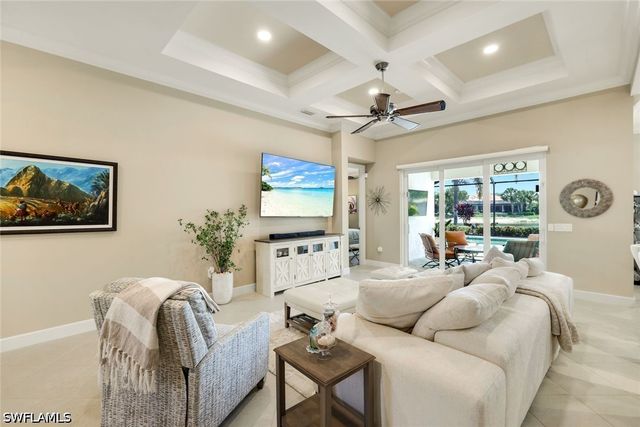 9104 Graphite CIR, Naples, FL 34120