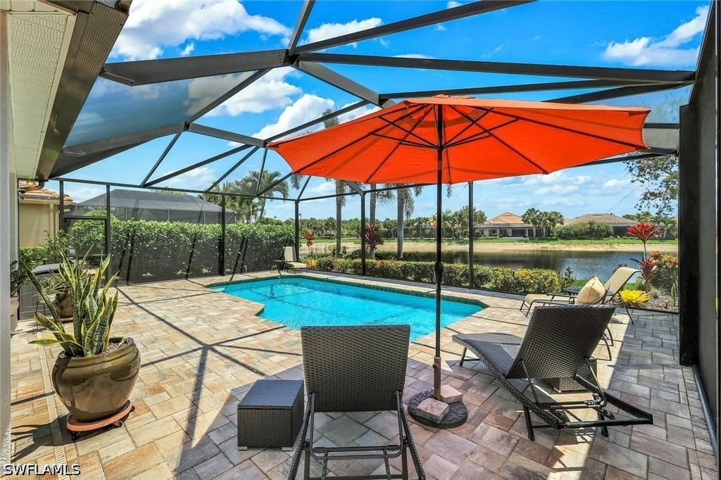 9104 Graphite CIR, Naples, FL 34120