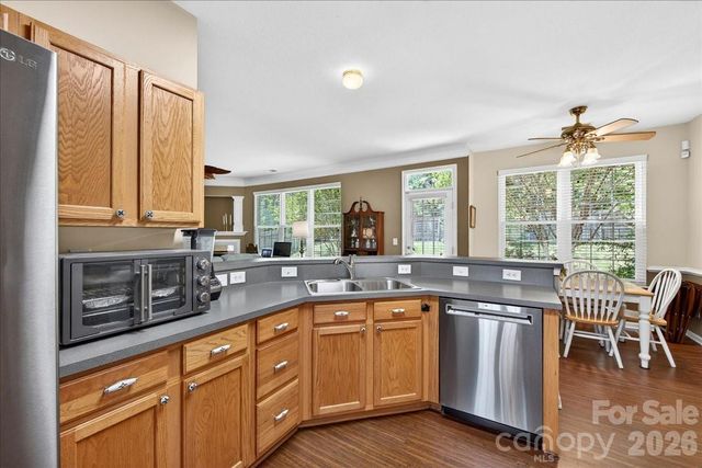 16046 Stuarts Draft Court, Charlotte, NC 28278