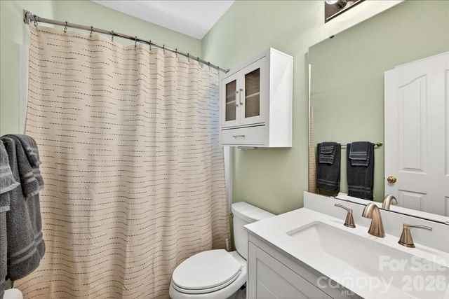 16046 Stuarts Draft Court, Charlotte, NC 28278