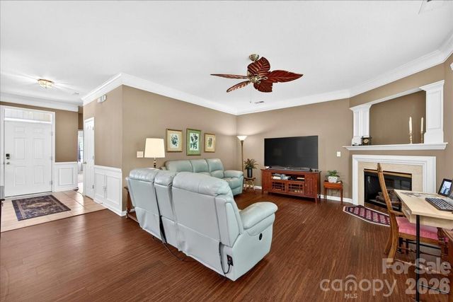 16046 Stuarts Draft Court, Charlotte, NC 28278