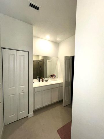 317 SE Crossoak Lane, Port St Lucie, FL 34984