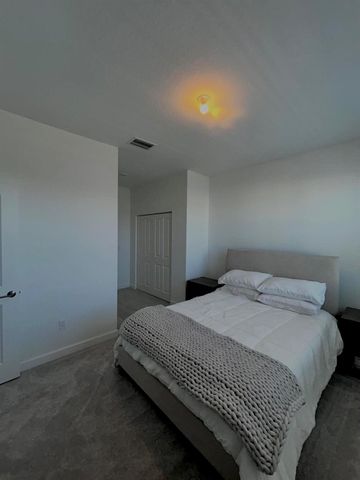 317 SE Crossoak Lane, Port St Lucie, FL 34984