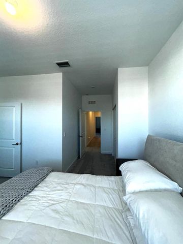 317 SE Crossoak Lane, Port St Lucie, FL 34984