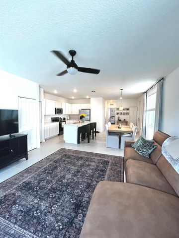 317 SE Crossoak Lane, Port St Lucie, FL 34984