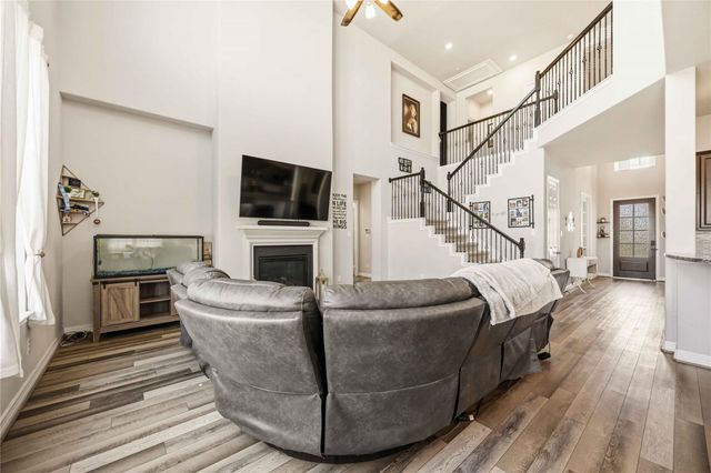 12721 Flora Manor Drive, La Marque, TX 77568