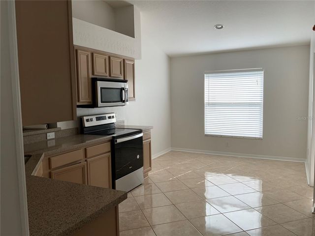 9730 WHITE BARN WAY, Riverview, FL 33569