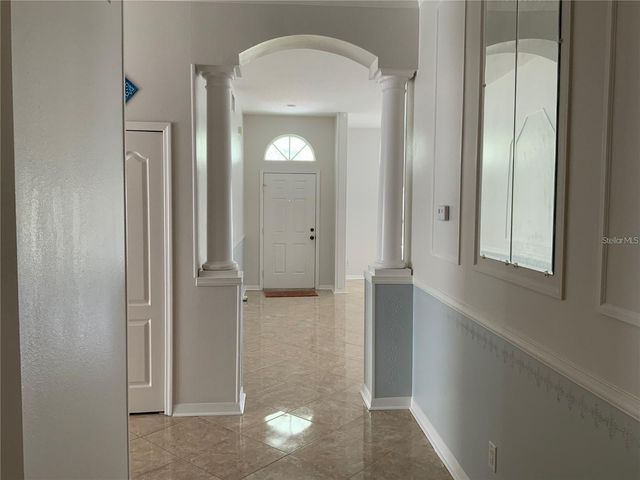 9730 WHITE BARN WAY, Riverview, FL 33569