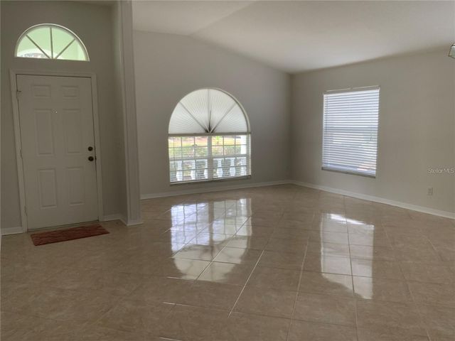 9730 WHITE BARN WAY, Riverview, FL 33569