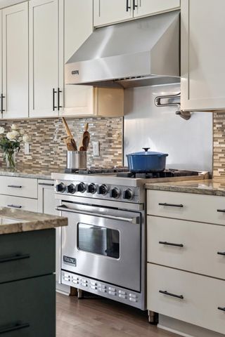 1015 Casseque Province, Mount Pleasant, SC 29464