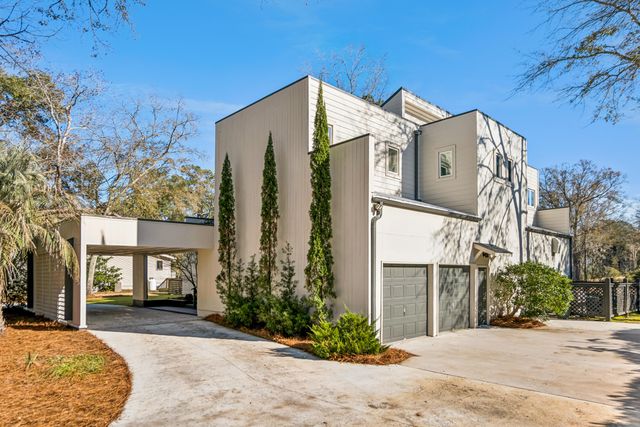 1015 Casseque Province, Mount Pleasant, SC 29464